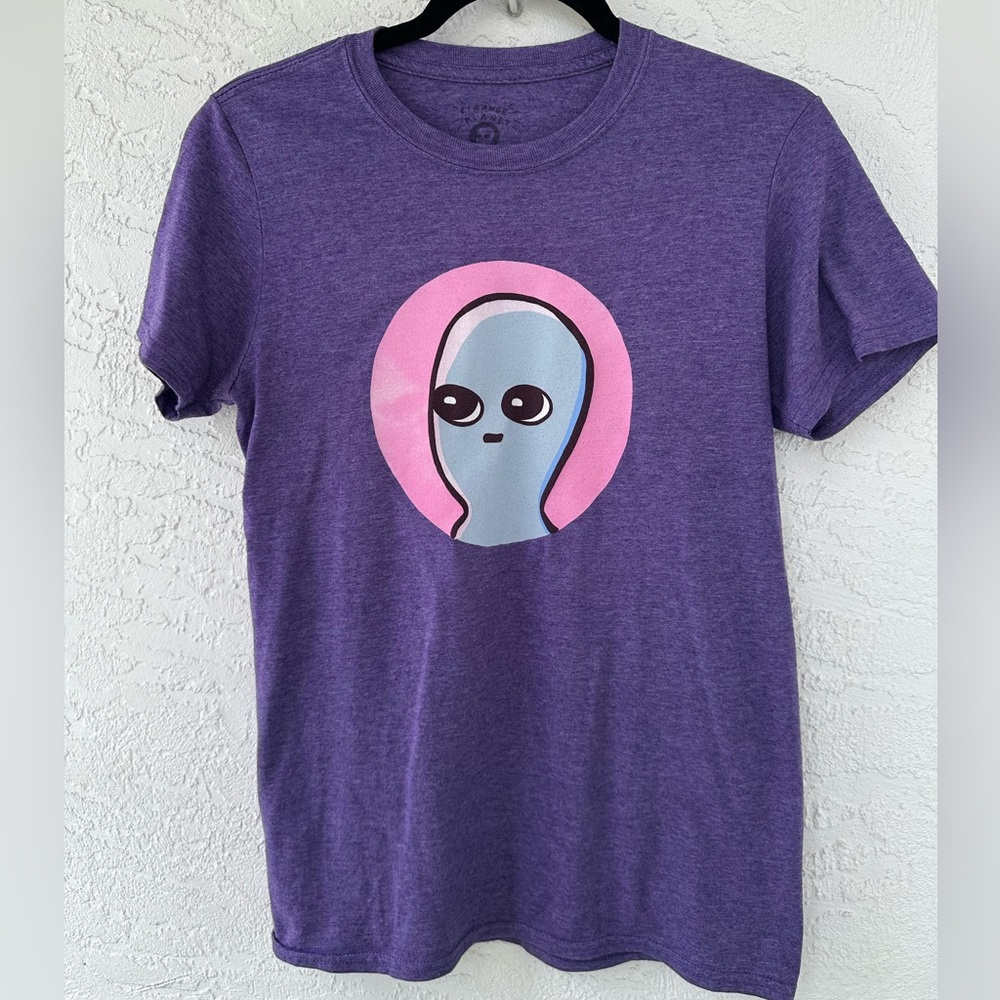 Strange Planet Alien Short Sleeve Small Purple Tee Shirt